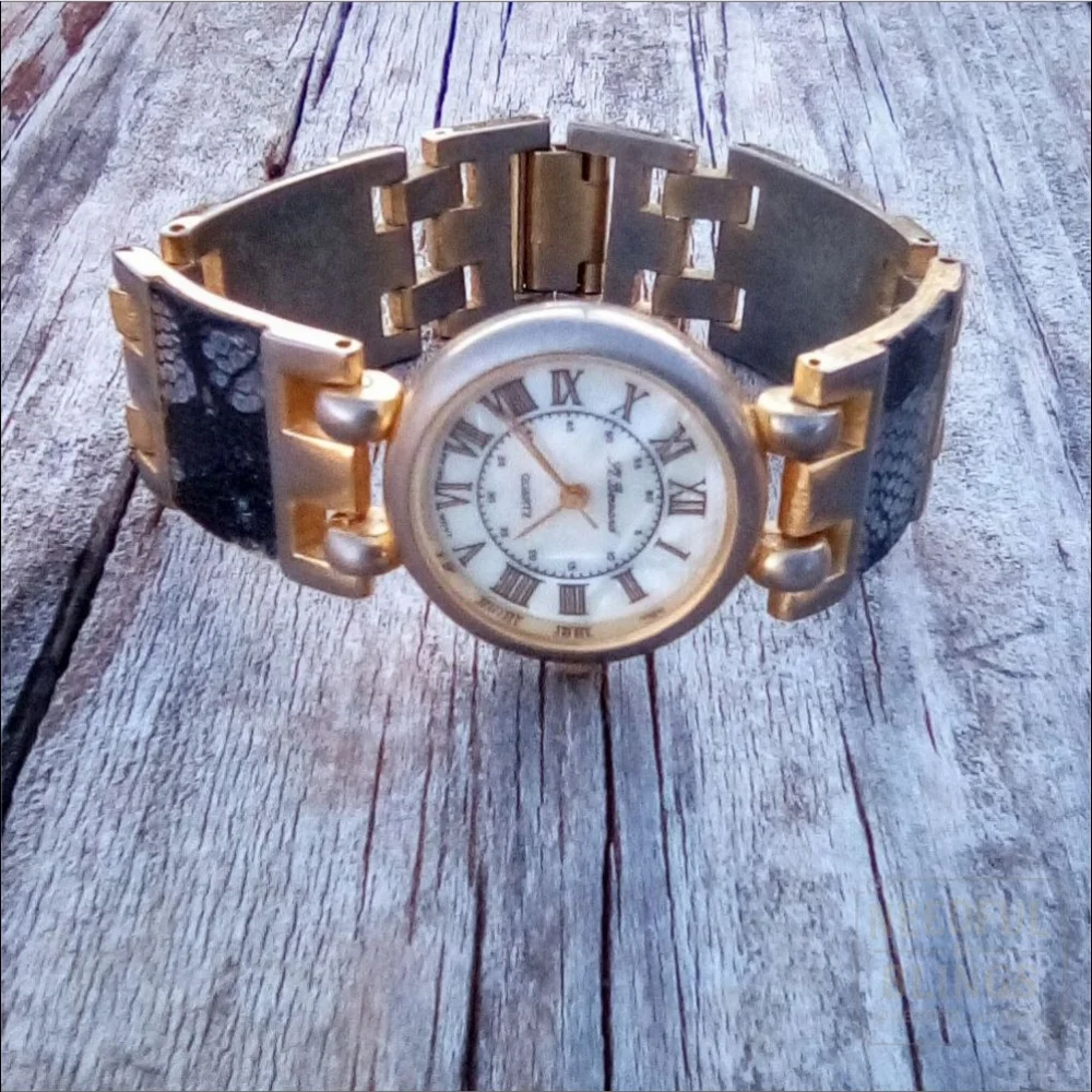 Vintage St. Bernard Silver-Tone Roman Dial Bracelet Watch